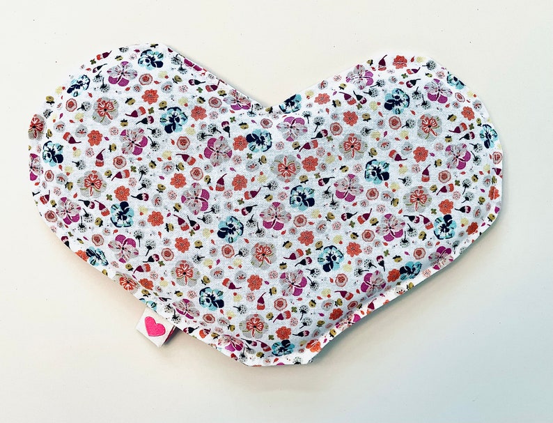 Corazones Hot Pack/Cold Pack con Arroz, Semillas de Lino y Lavanda Pink & blue flowers