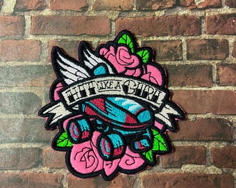 Naszywka do naszycia/naszycia w kolorze turkusowo-różowym z motywem rolki Hit Like a Girl | Odznaka Roller Derby 3,5 cala | Możliwość personalizacji |