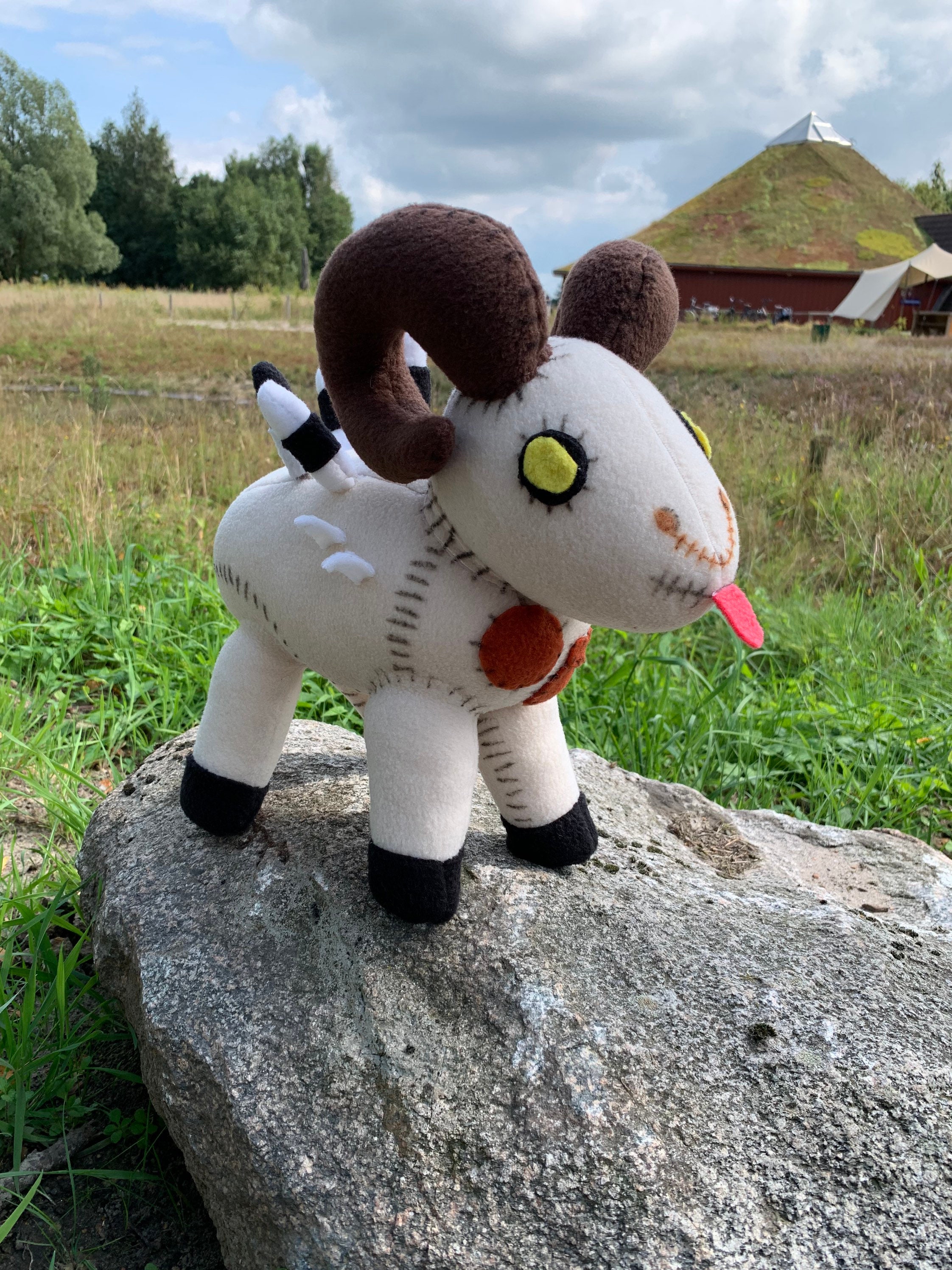 Engineered Garments STUFFED ANIMAL ゾウ Amazon.com: Great Eastern