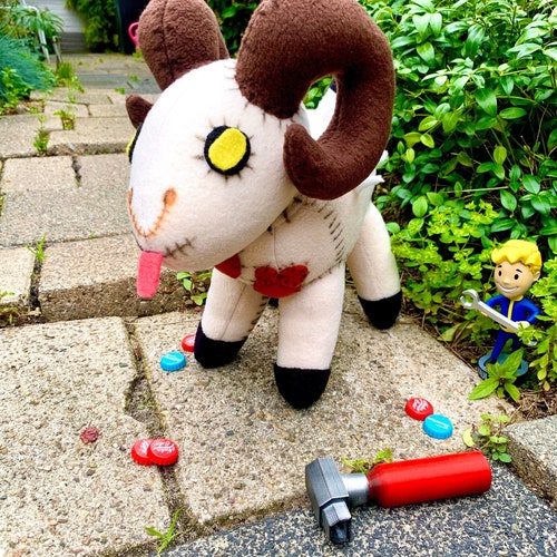 Fallout Sheepsquatch ぬいぐるみ Sheepsquatch Plushie - Cryptid- Games- Cosplay - Etsy