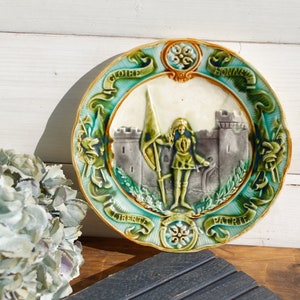 Late 1800s/Early 1900s ~ French Antique Collectible &quot;Joan of Arc - Jeanne D&#39;Arc&quot; Plate ~ BARBOTINE Majolica ~ Faïence D’ONAING