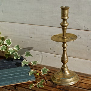 Spätes 1800er Jahre ~ Französischer antiker Bronze Kerzenhalter aus Messing ~ Handgemachter rustikaler Bauernhaus-Kerzenhalter