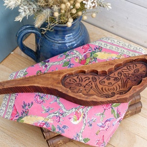 1900s ~ French Antique WOODEN Baking Mold ~ Hand Carved Wooden Stamp with Leave design and handle