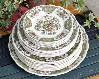 1960s ~ "WINDSOR" Ridgway of STAFFORDSHIRE England 1792 ~ English Vintage Ironstone Porcelain Plate