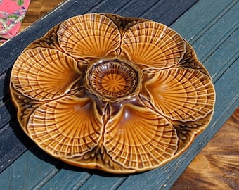 1960s ~ French Vintage BARBOTINE Brown Oyster SARREGUEMINES "Huître" Shellfish Plate ~Rustic Serving Plate with 6 Wells ~ Made in France