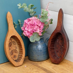1900s ~ French Antique Wooden Hand-Carved Butter Mold (Mould) ~ Stamp Leave Design