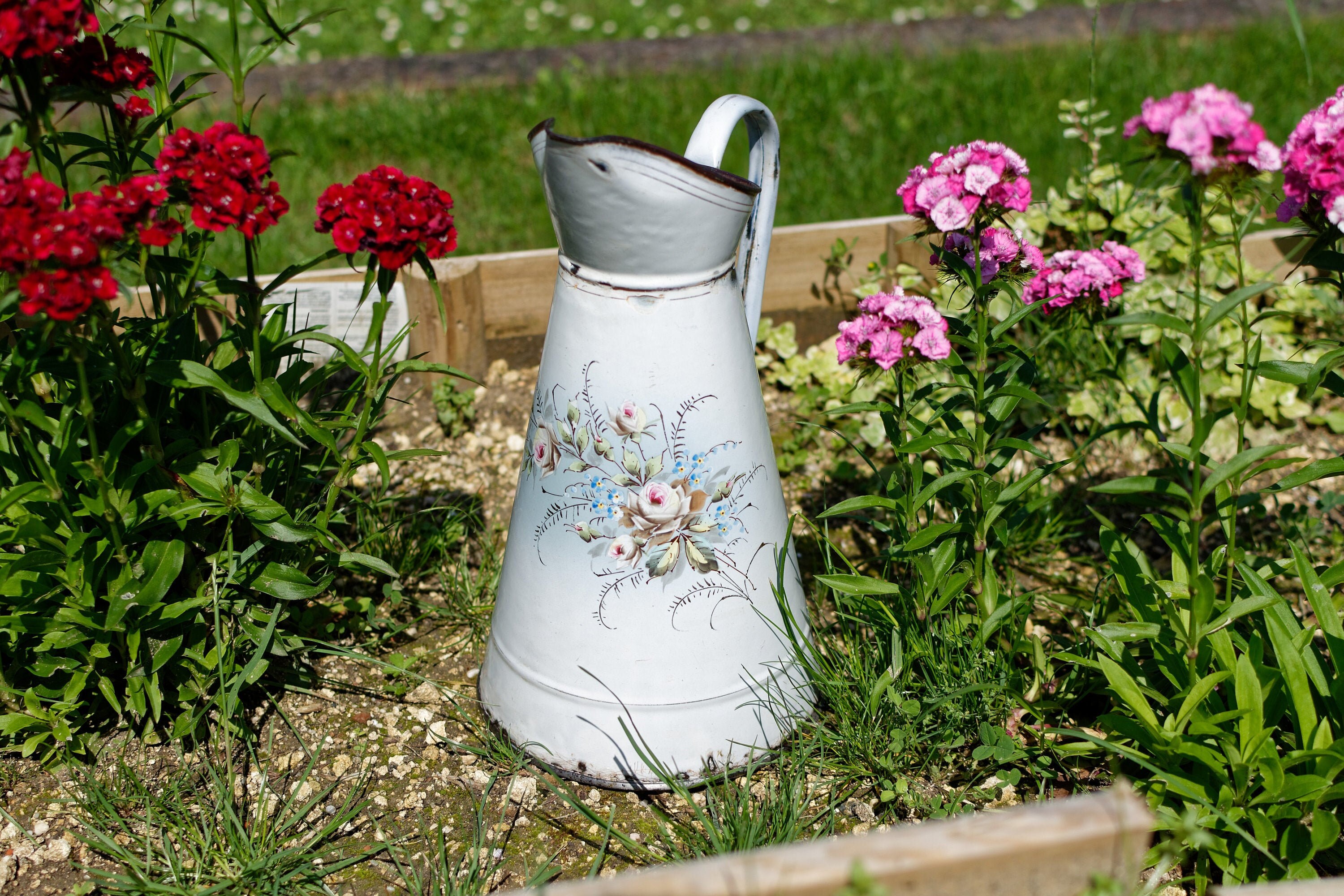 Années 1920 ~ Français Émail Antique Pichet en Vintage/Jug Vase d'eau Corporelle de Salle Bain Arros