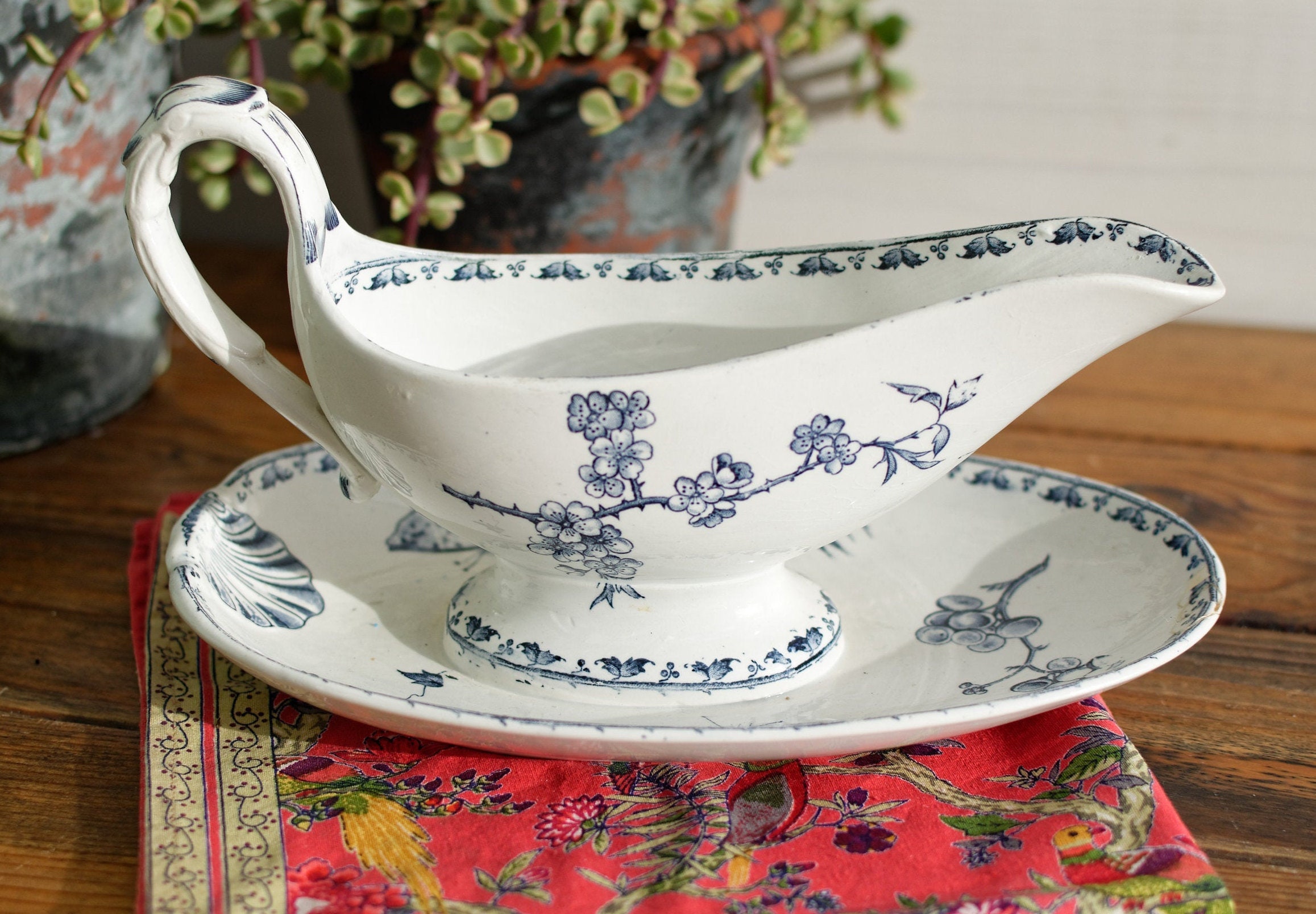 Début Des Années 1900 ~ Français Antique Transferware Gravy Bowl/Bateau Soucoupe Sarreguemines U&c D