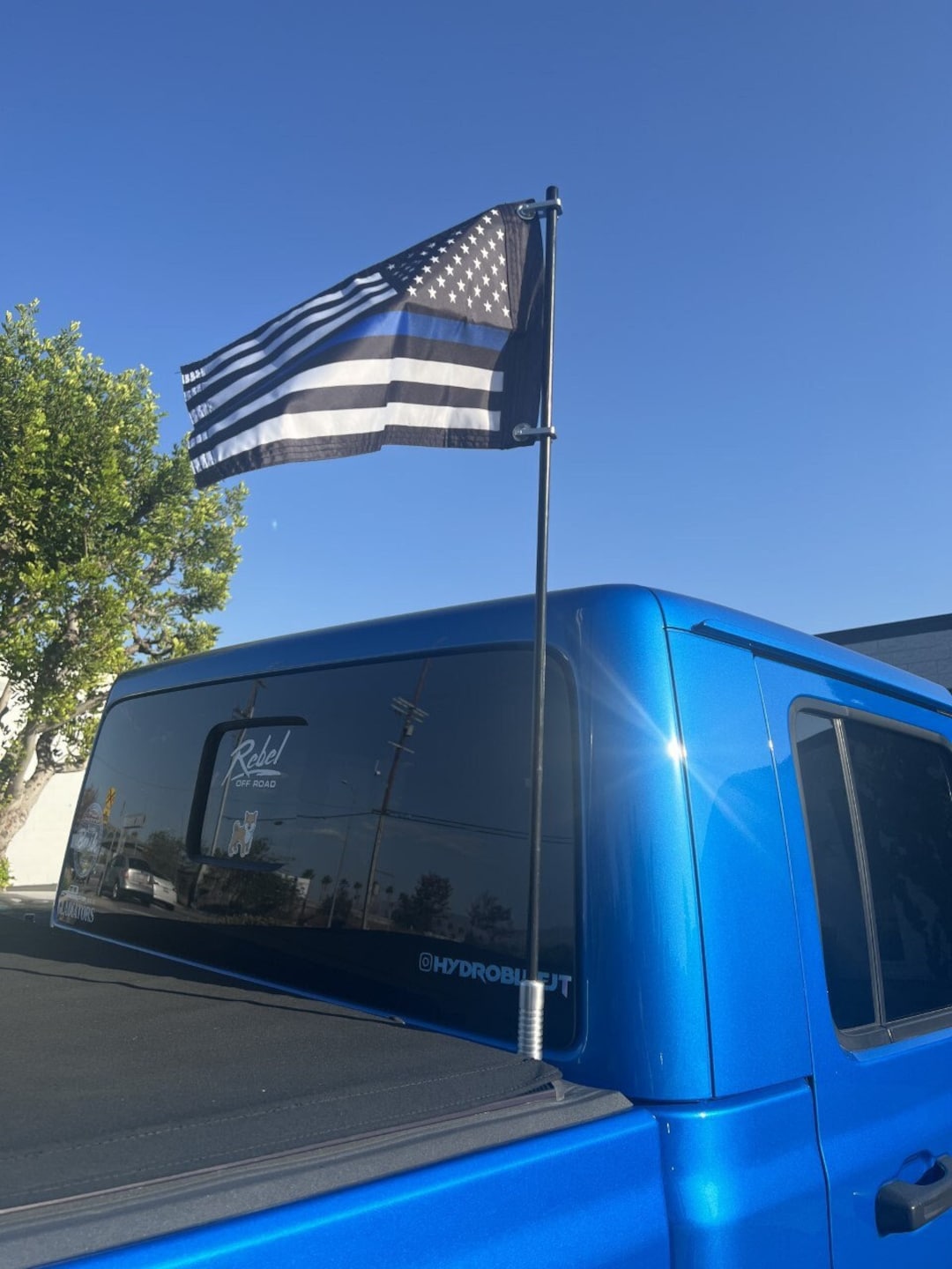Flag pole mount for truck deals