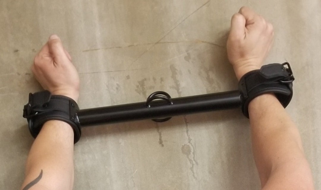 Ballistic Metal Big Barrel Spreader Bar With Cuffs BDSM Bondage Arm Wrist Leg Ankle Spread Bar