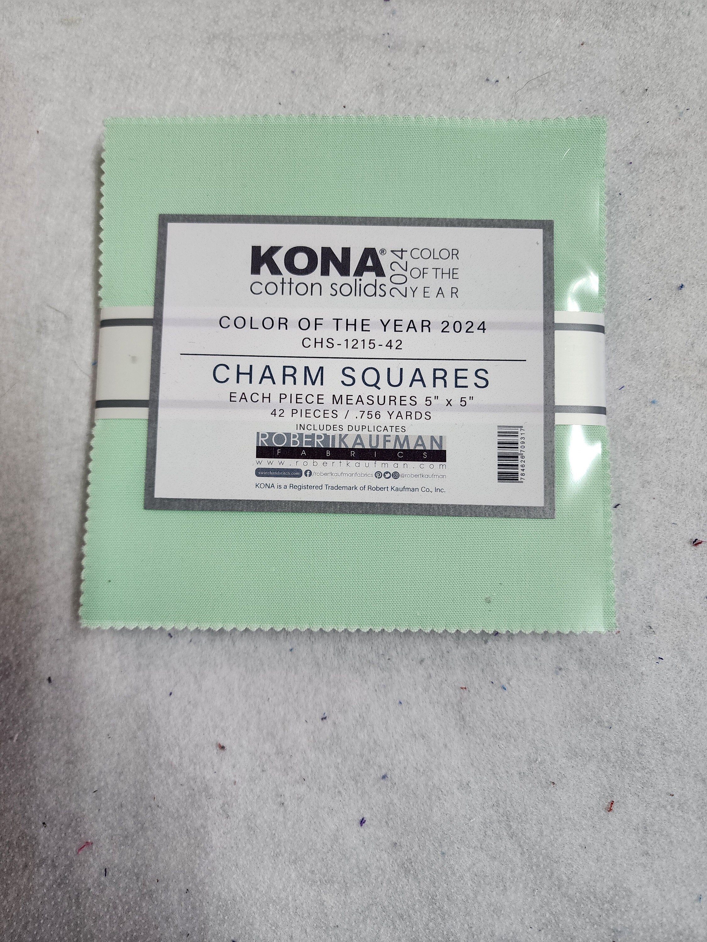 Robert Kaufman Kona Cotton Solids Charm Pack - Julep Color Of The Year 2024, 42 Pre-Cut Squares