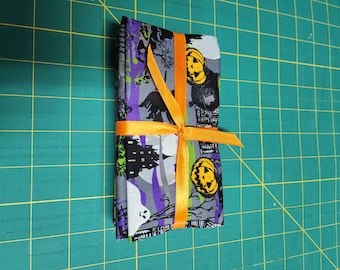 Halloween Fabric with 5 fat Quarters each has different designs, 100% Cotton