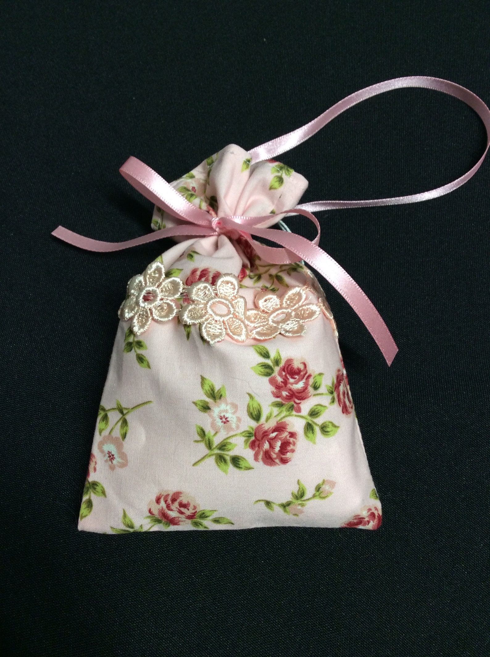 Vintage pink rice scented bag with beautiful tea rose fragrance can be