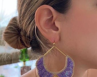 Elegantes pendientes morados hechos a mano, joyería única, par perfecto para cualquier ocasión, regalo de San Valentín