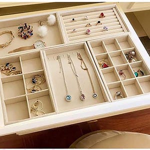 Beige velvet jewelry storage tray for jewelry accessaries stackable organizer with rearrangeable grids drawer insert closet divider