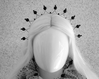 Minimalist Beaded Black Crown/Black Crown/Halo Crown/Halo Headband/Black Spiked Crown/Halloween Tiara/Gothic Queen Crown