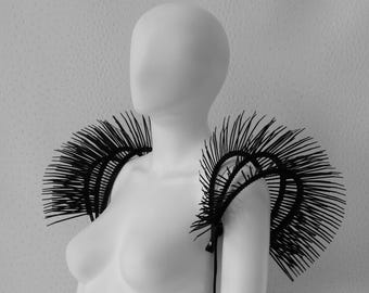 Black Shoulder Pads / Cosplay Shoulder pad / Zip tie Epaulettes / Gothic Accessoires / Spike Fetish epauletes / Edgy Fashion/Shoulder armour