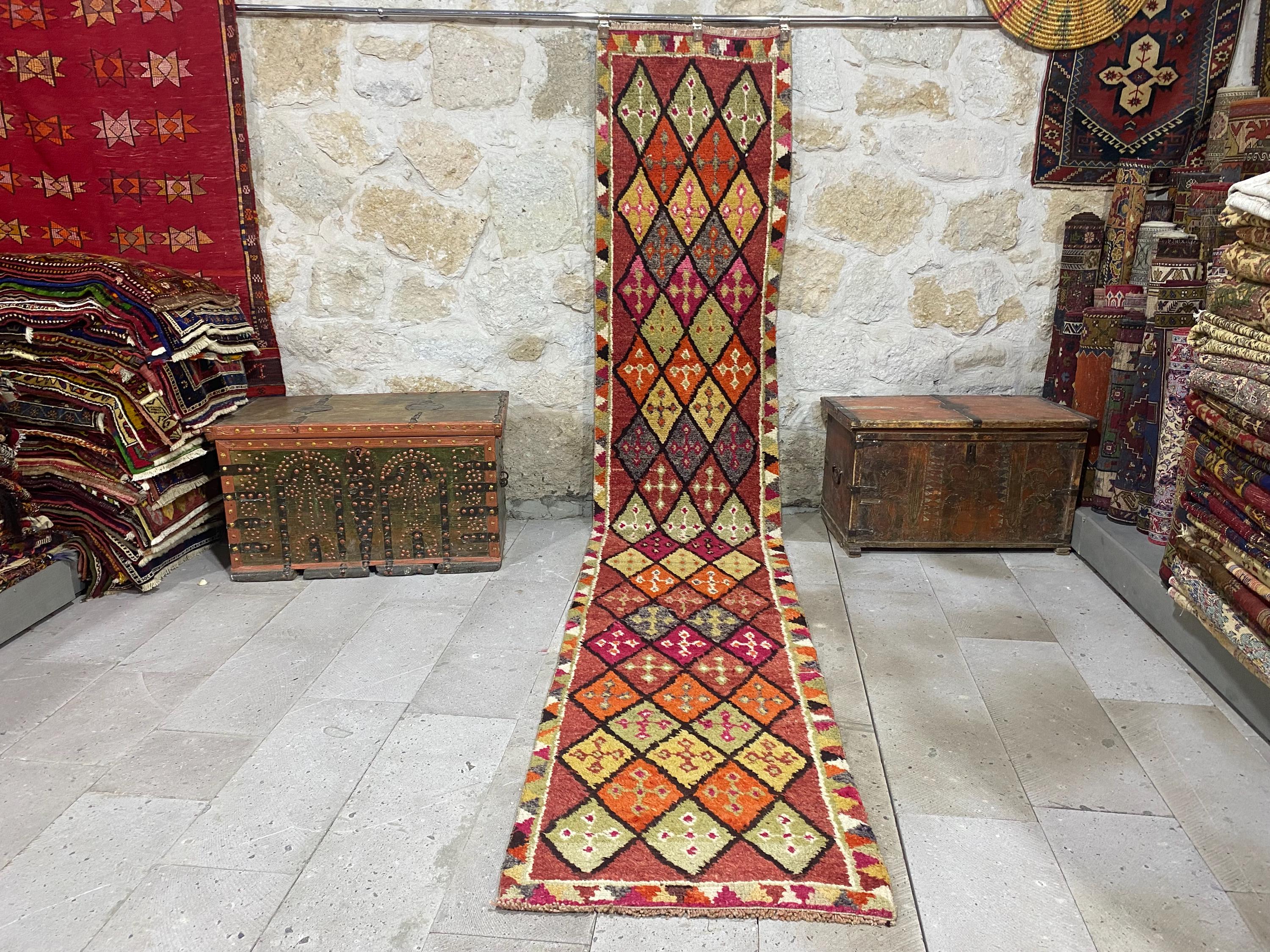 shooting star Herki Rug ヴィンテージラグ　トルコラグ Vintage Herki Wool Runner Rug: Colorful Bohemian Hallway Kilim