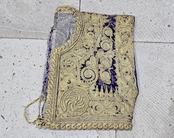 Antike osmanische Goldfaden bestickte Weste Fragment: Islamischer ethnischer Samt (28 x 20 cm)