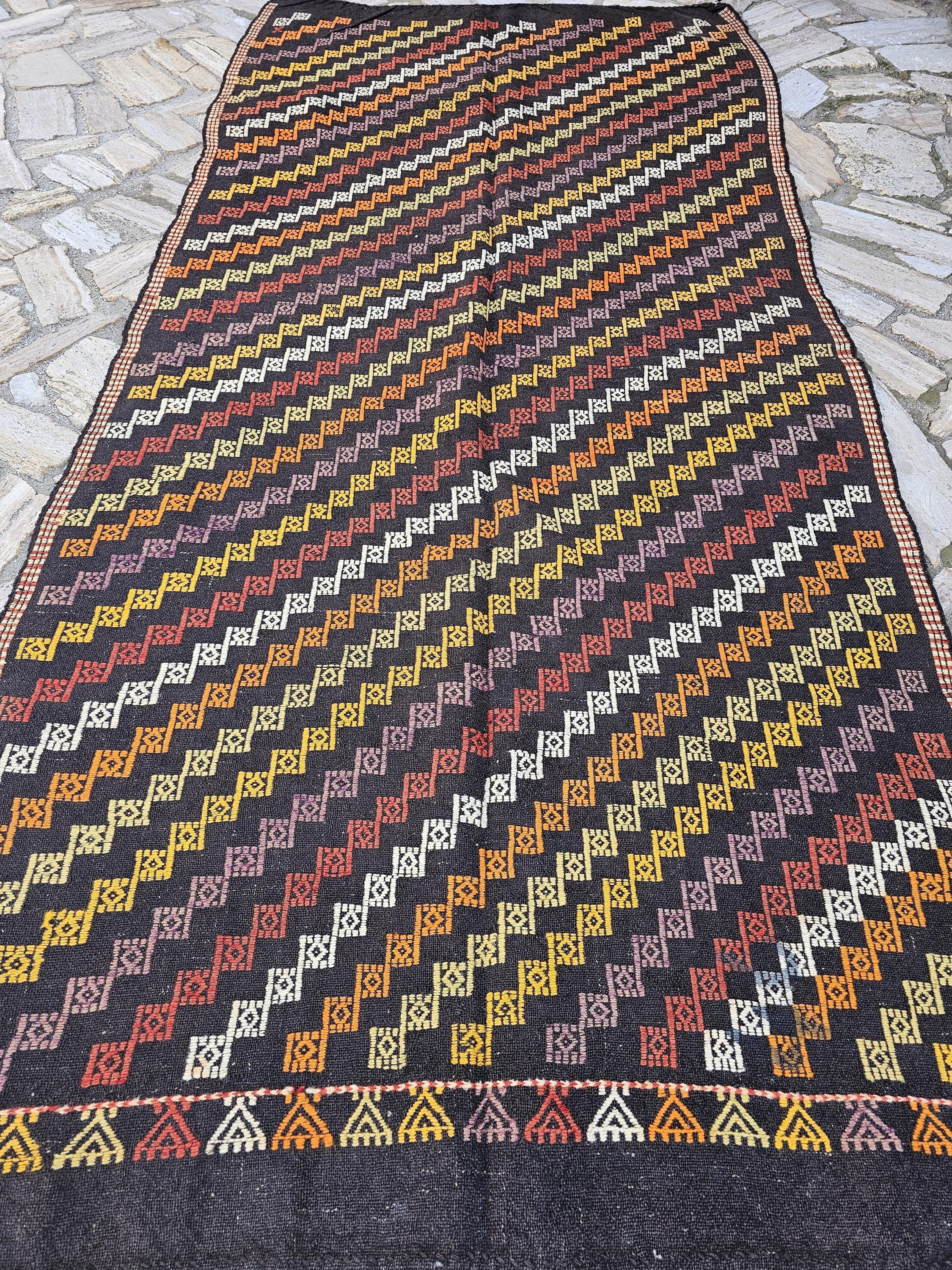 ヴィンテージトルコアンタルヤキリム、手織りアナトリアキリム