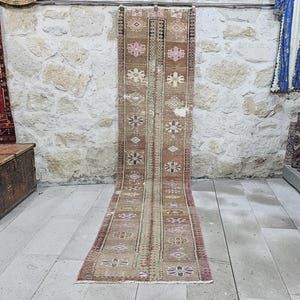 Vintage Anatolian Nomadic Rug – Handknotted Wool Runner – Turkish Tribal Hallway Carpet – Boho Long Area Rug!7963