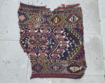 Fragmento de tapete Kilim da Anatólia antigo: Arte têxtil de lã feita à mão