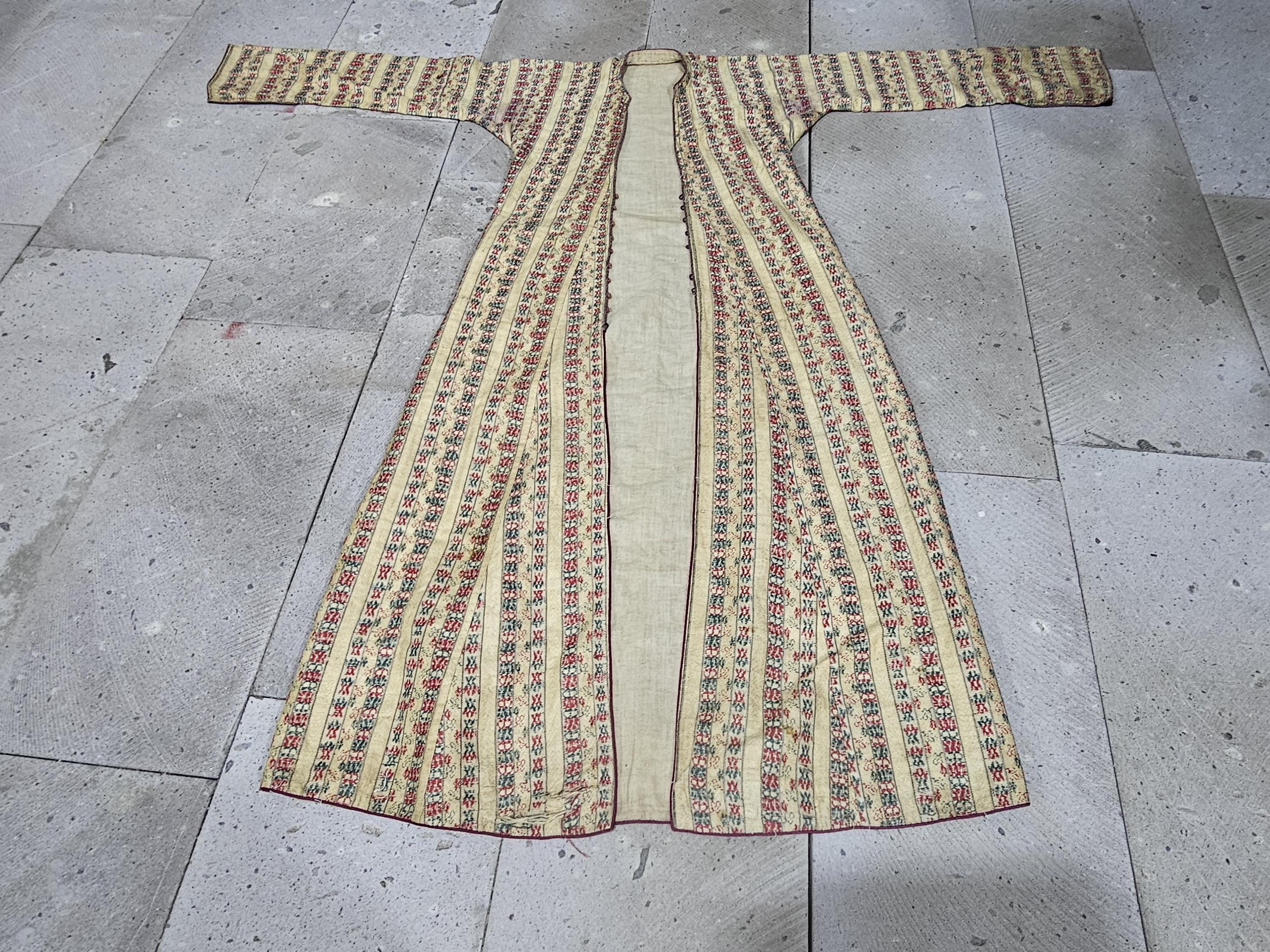 Antique Turkish Robe,ottoman ENTARI, Costume Uc Etek, Silk Anteri Robe ...