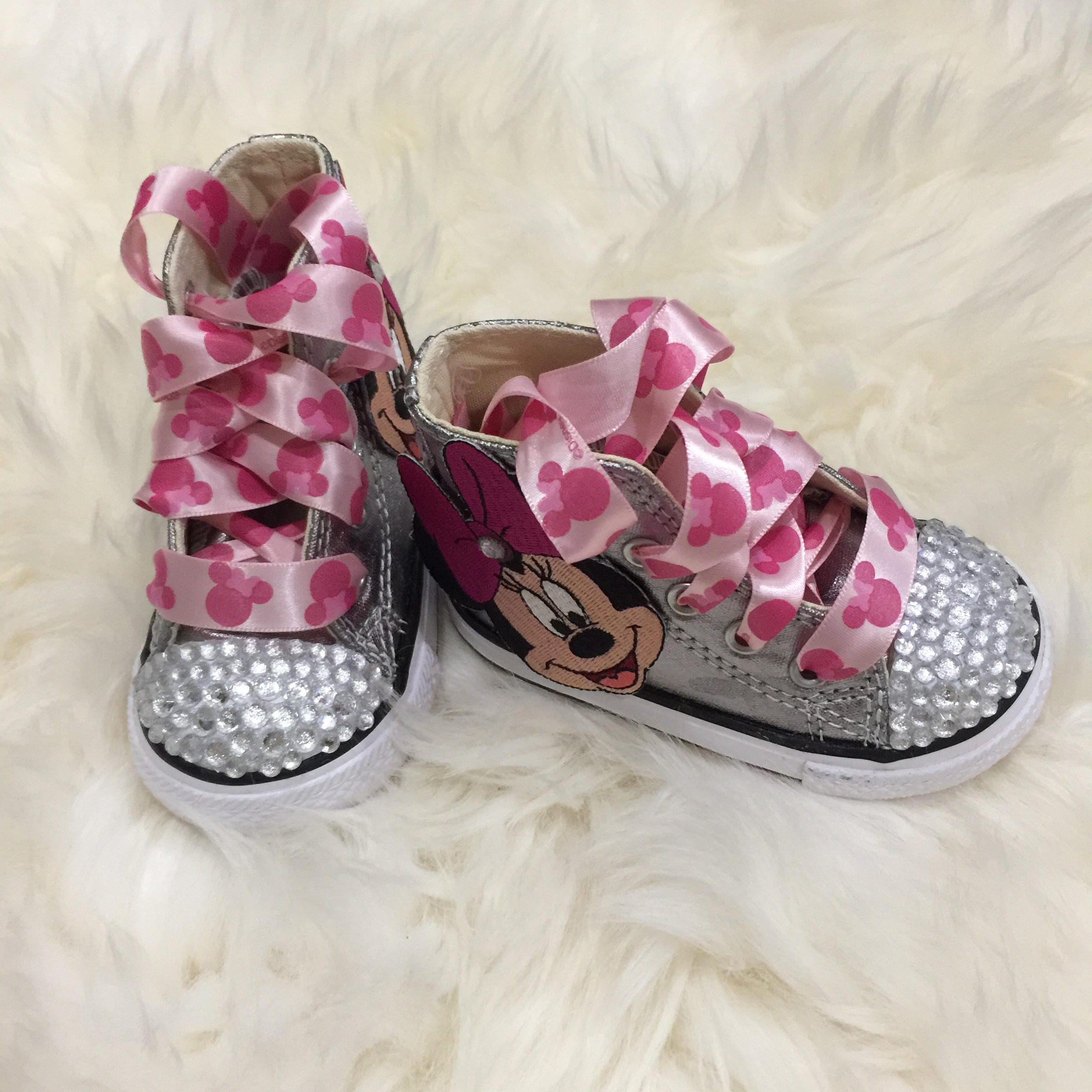 converse minnie mouse shoes
