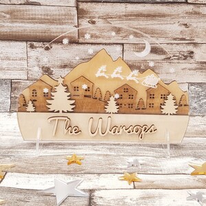 Snow globe style with personalised family name Christmas décor