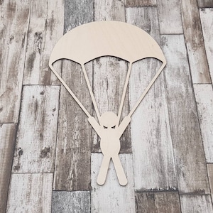 Army men parachute 29cm tall wooden wall art