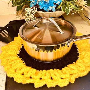 The Cheery Sunflower Potholder *PATTERN ONLY*