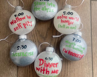 Holiday Baubles Inspired by Classic Green Grinch Humor | 6-Piece Baubles Featuring Cheeky Time Schedule Theme