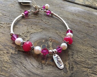 Luxury Freshwater Pearl Bracelet for Mom with High End Fuchsia Pink Crystals and Hand Stamped Sterling Silver Charm