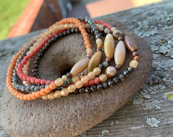 Veelkleurige kralenarmband: Boho Gemstone Stackers