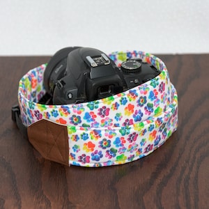 Rainbow puppy paw print camera strap, DSLR, mirrorless, gifts for photographer