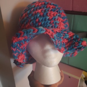 Gorgeous, peachy bucket hat