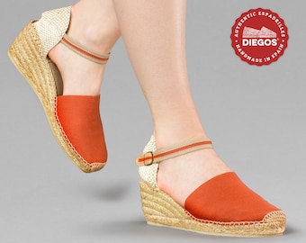 Diegos® Classic high wedge fuchsia Carmen espadrilles shoes hand made and hand stitched in northern Spain