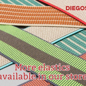 Puede incluir: Primer plano de gomas el&aacute;sticas de colores con diferentes patrones. El texto "M&aacute;s el&aacute;sticos disponibles en nuestra tienda" est&aacute; impreso en la parte inferior de la imagen.