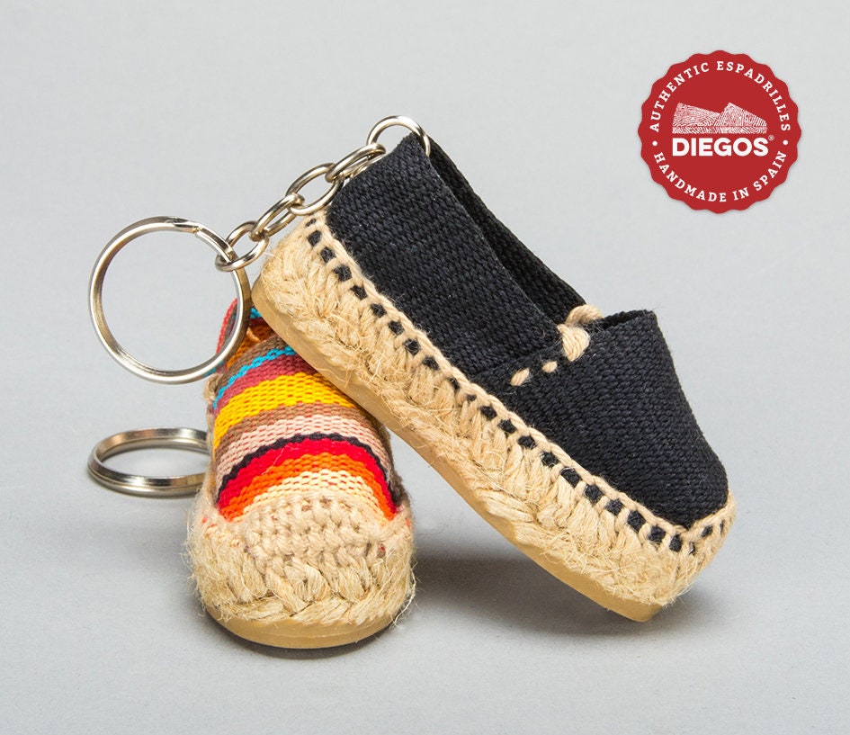 Espadrilles Key chains made in Spain | DIEGOS® Hand stitched small espadrille shoes from la Rioja | The perfect gift for espadrille fans
