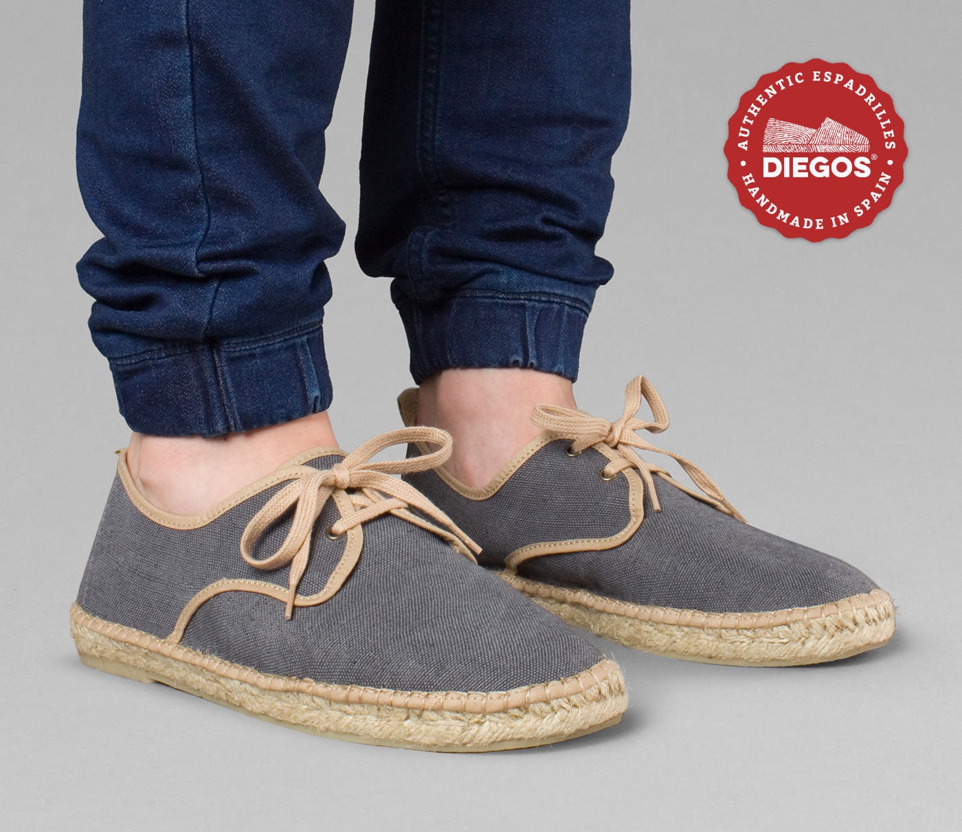 Spanish Espadrilles Shoes for Men in the Dark Gray Color 