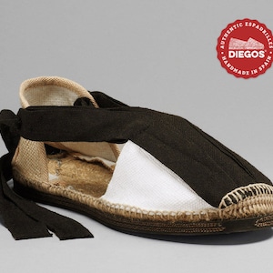 Traditional military espadrilles for men | Sole made of recycled tires | 100% hand made in Spain  |  Vintage shoes