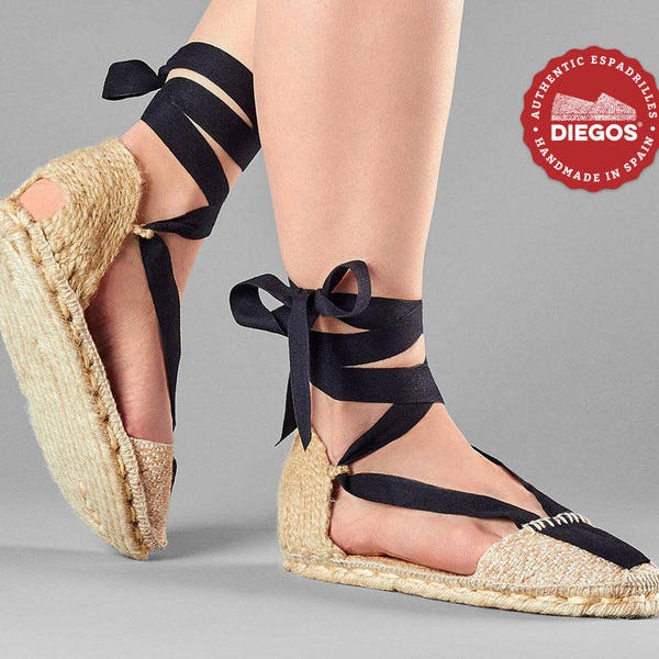 Women's medieval traditional espadrilles with hand stitched soles (No rubber)  | 100% hand made in Spain | Vegan footwear