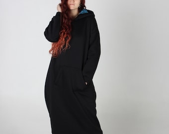 Abito lungo invernale in cotone con cappuccio. Felpa con cappuccio con stampa. Felpa con cappuccio con stampa. Felpa con cappuccio streetwear.