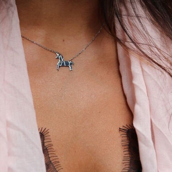 Trendy necklace Stylish Unicorn, Stainless steel silver colored necklace, eenhoorn ketting