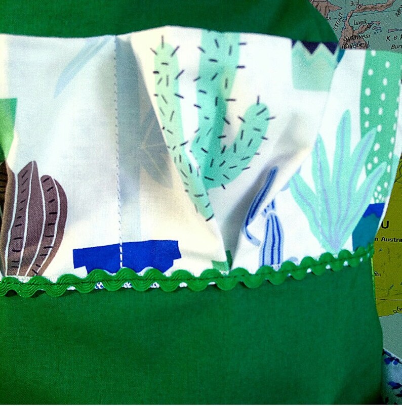 Cactus Egg Apron.Gathering for Mom.Adult egg apron.Gift Friend.Chicken Lover.Green Holder.Chicken Egg Apron Chef.For Eggs Custom.Egg Apron