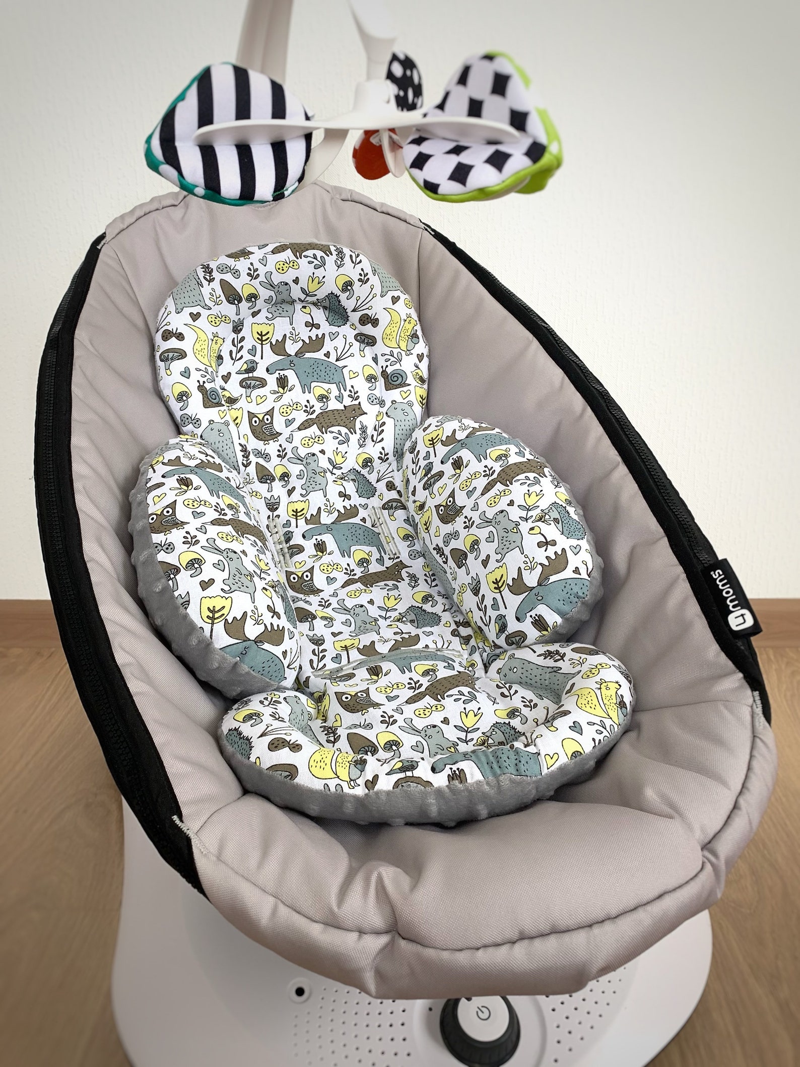 Mamaroo insert boys 4moms infant insert and balls Rockaroo Etsy