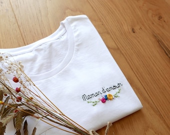 Customizable hand-embroidered organic cotton t-shirt - MAMAN D’AMOUR
