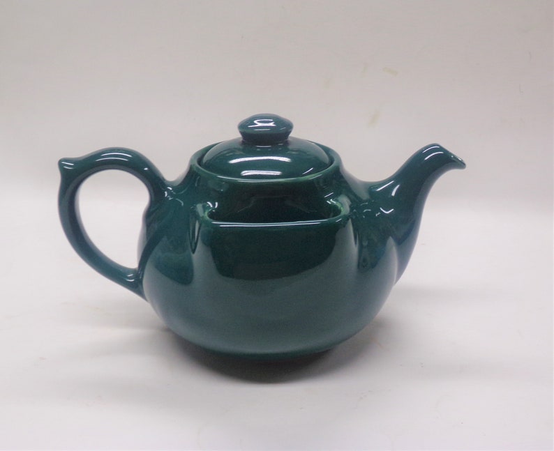 Side Tea Bag Holders Hall Round T-Ball Teapot Emerald Green