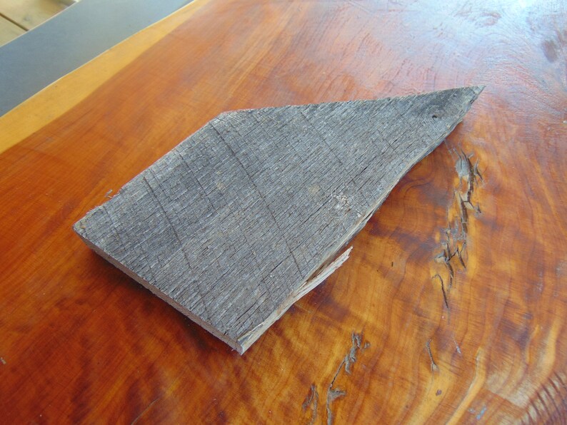 1x6x9 Vintage Faded Red Oak Barn Board Rustic Weathered Wood Hardwood Slab Plank Reclaimed Paint Rough Edge DIY Arts Crafts Project Decor