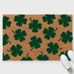 St Patrick's Day Doormat,Shamrock Doormat,Four Leaf Clover Doormat,St Patrick's Day Decor,Lucky Doormat,Irish Doormat,Irish Decor Welcome